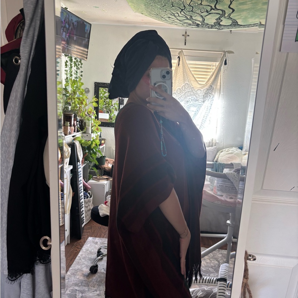 Elegant Black and orange cardigan